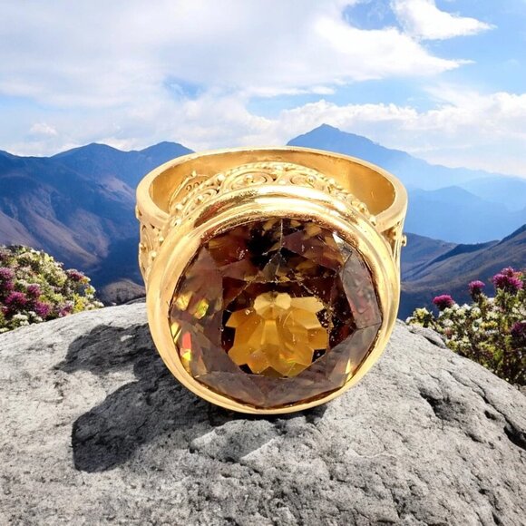 Carolyn Tyler 22k Yellow Gold Seven Seas Large Golden Yellow Zircon Ring - Picture 2 of 15